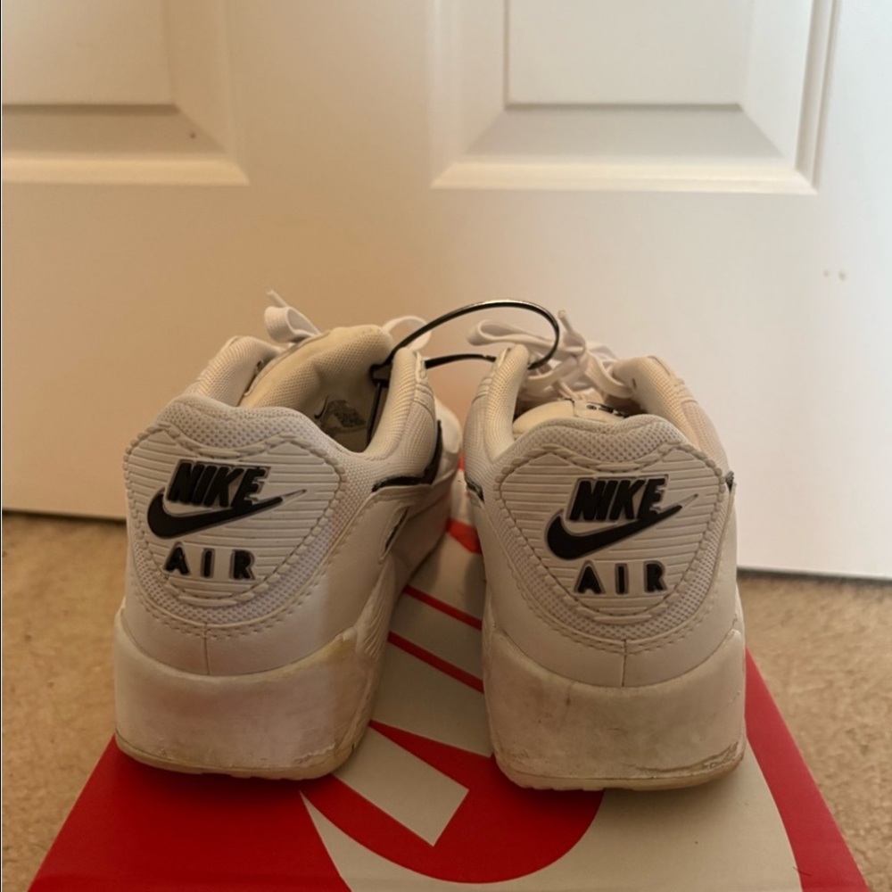 Nike Air Max White and Black Sneakers - Picture 2 of 5
